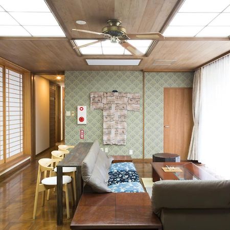 Guest House Hakozaki Garden Фукуока Екстериор снимка