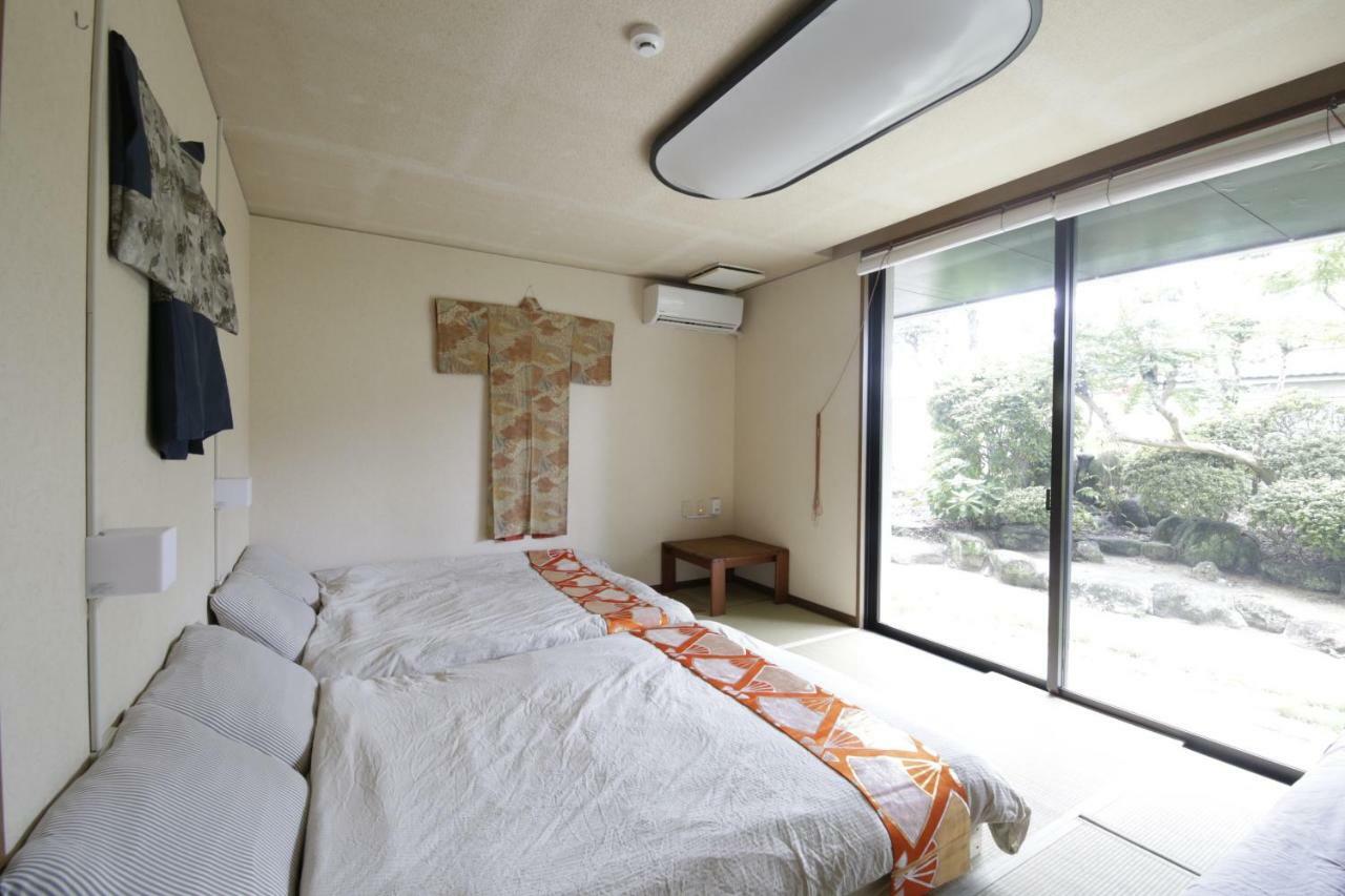 Guest House Hakozaki Garden Фукуока Екстериор снимка